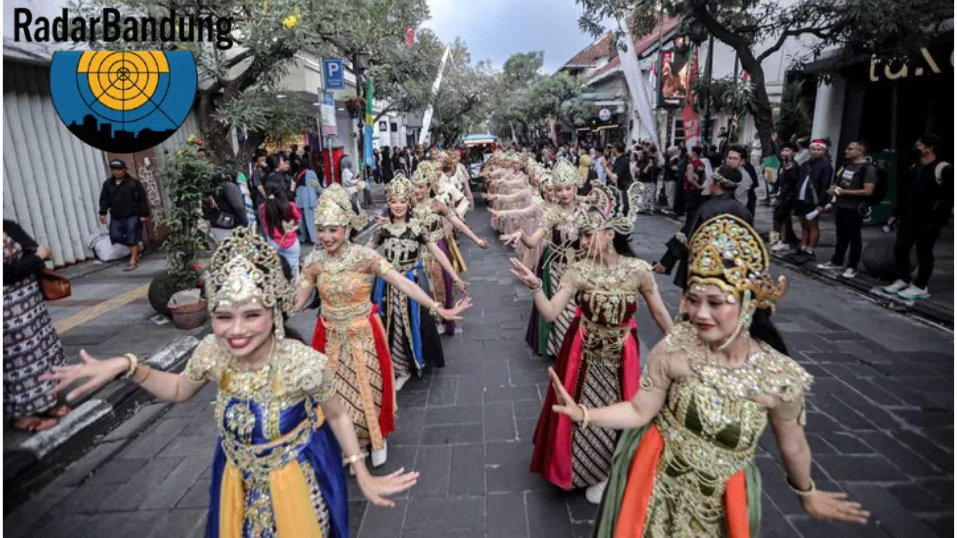 700 Polisi Amankan Kirab Budaya Bandung Malam Ini